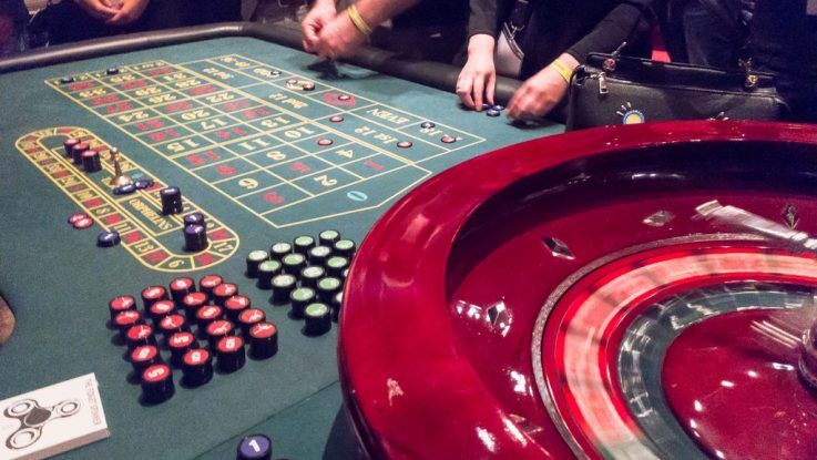 پاکستان میں Lucky Spinner کا آن لائن کیسینو سیکشن کھولیں۔